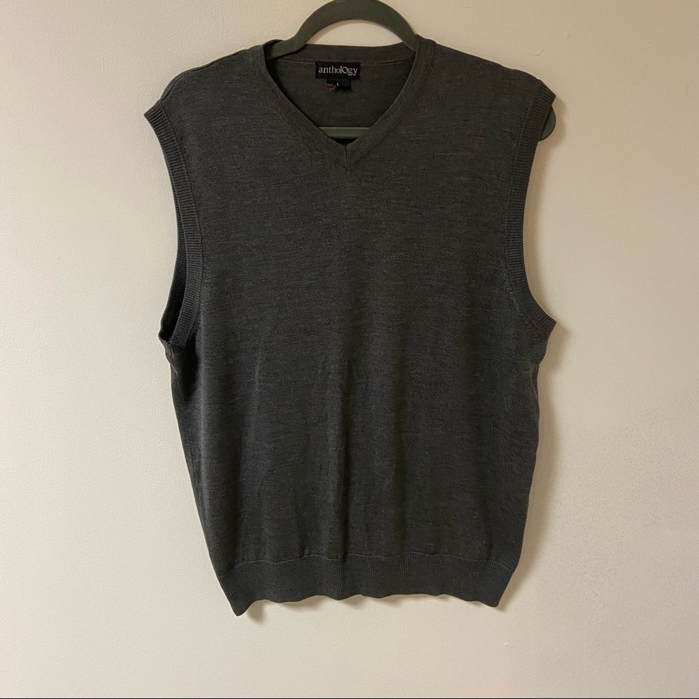 Anthology Men’s Sweater Vest Gray V Neck Large